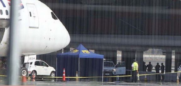 Tiroteo en el aeropuerto de Chile tras intento de asalto a camión de caudales: dos muertos 