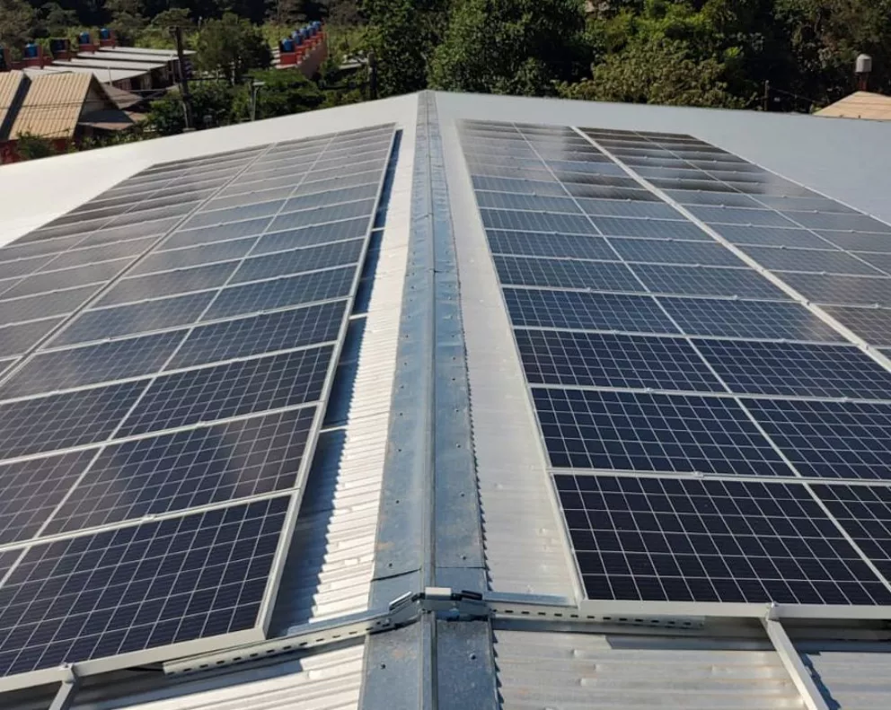 Incorporaron 64 paneles solares en la cooperativa