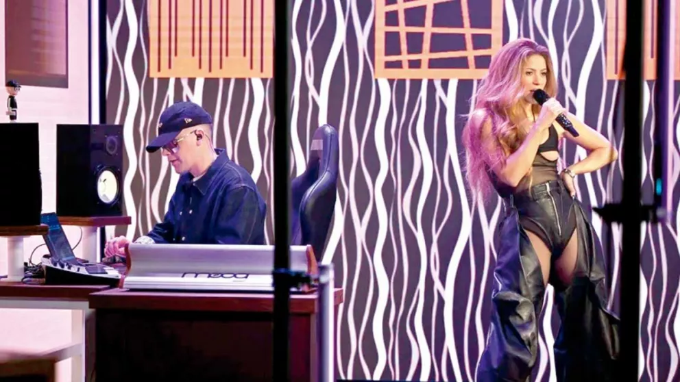 Shakira y Bizarrap estrenaron la Session 53 en vivo, en el programa de Jimmy Fallon 