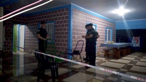 Forcejeó con dos delincuentes, abatió a uno y el otro huyó con $3 millones