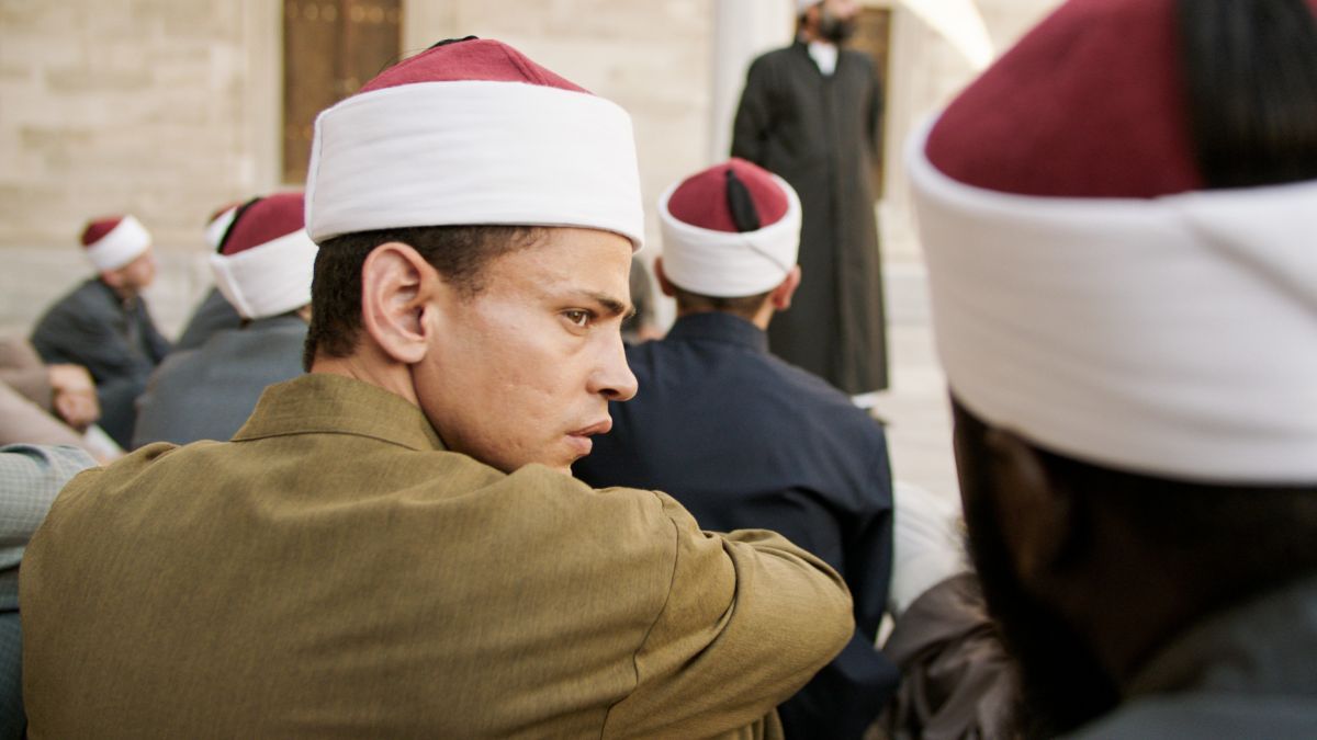 Crítica de “Conspiración divina”, intenso thriller político ambientado en El Cairo