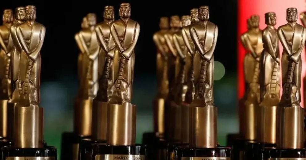 Revelan quiénes serán los conductores de los Martín Fierro