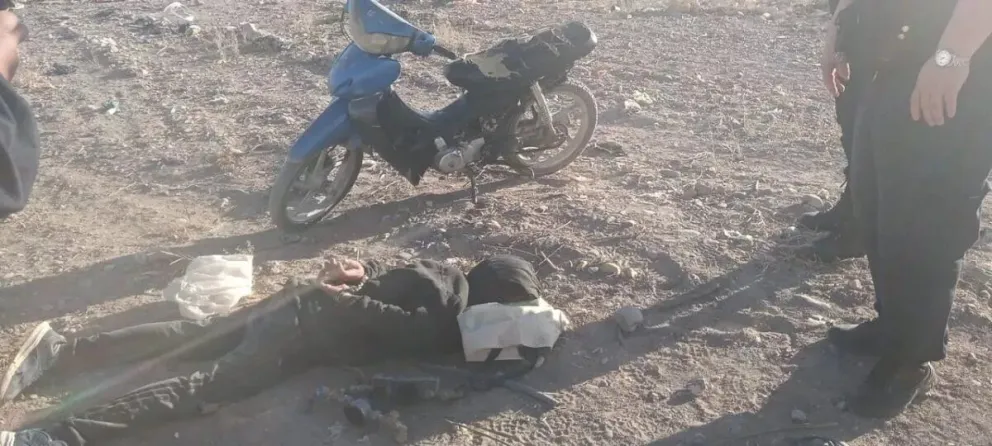 La policía detuvo a dos delincuentes que salieron a robar en medio del temporal 
