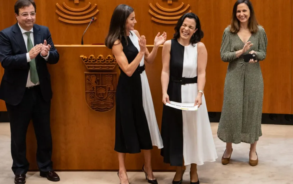 Momentos incómidos en que la realezas llegan con vestidos exactamente iguales a eventos