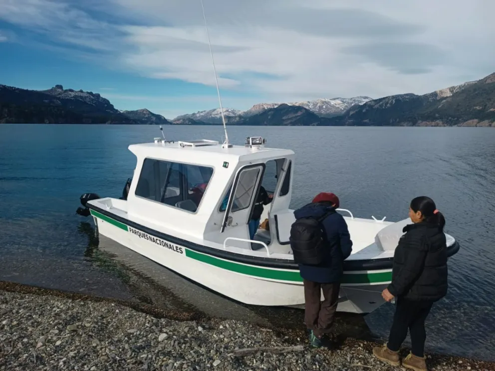 Atención sanitaria embarcada para poblaciones del Parque Nacional Nahuel Huapi
