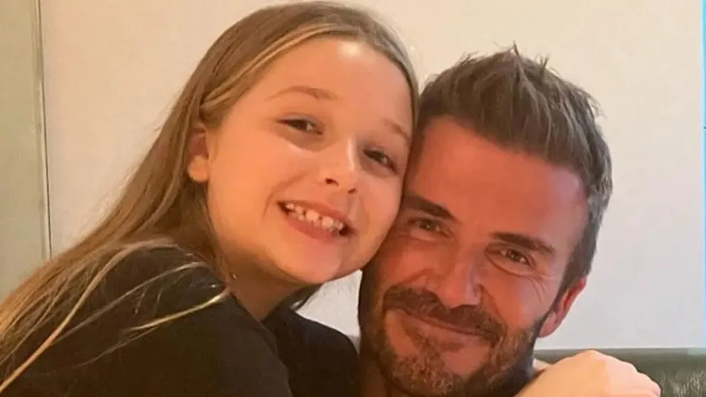 El inédito y divertido momento que vivieron David y Harper Beckham en el concierto de Harry Styles: video