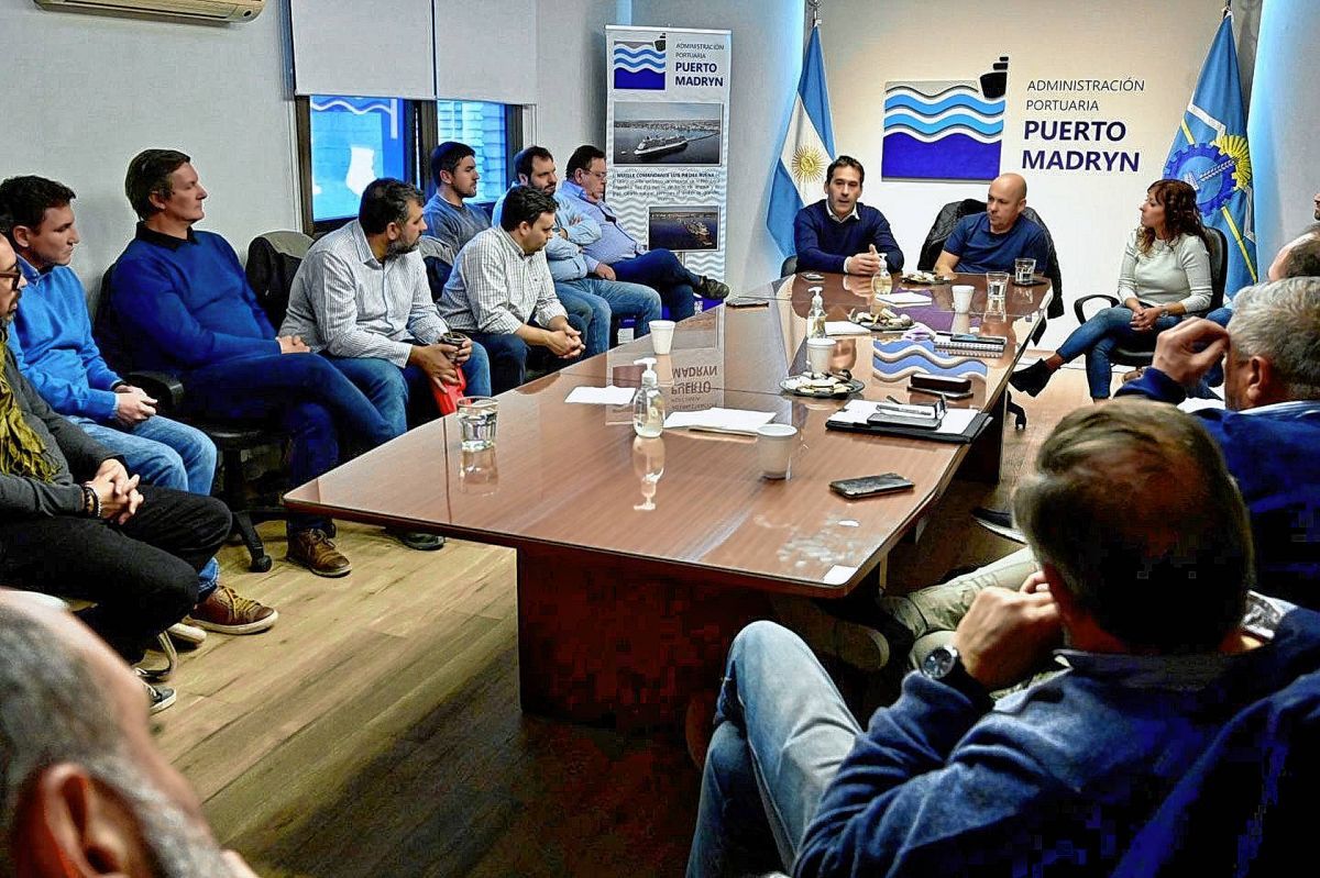 Luque y Sastre se reunieron con el sector empresarial de Puerto Madryn