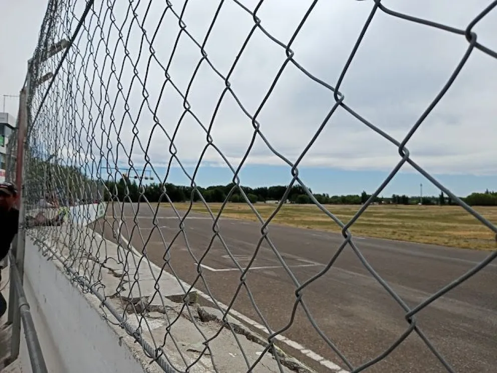 Montaron un operativo a la salida del Autódromo y secuestraron tres vehículos