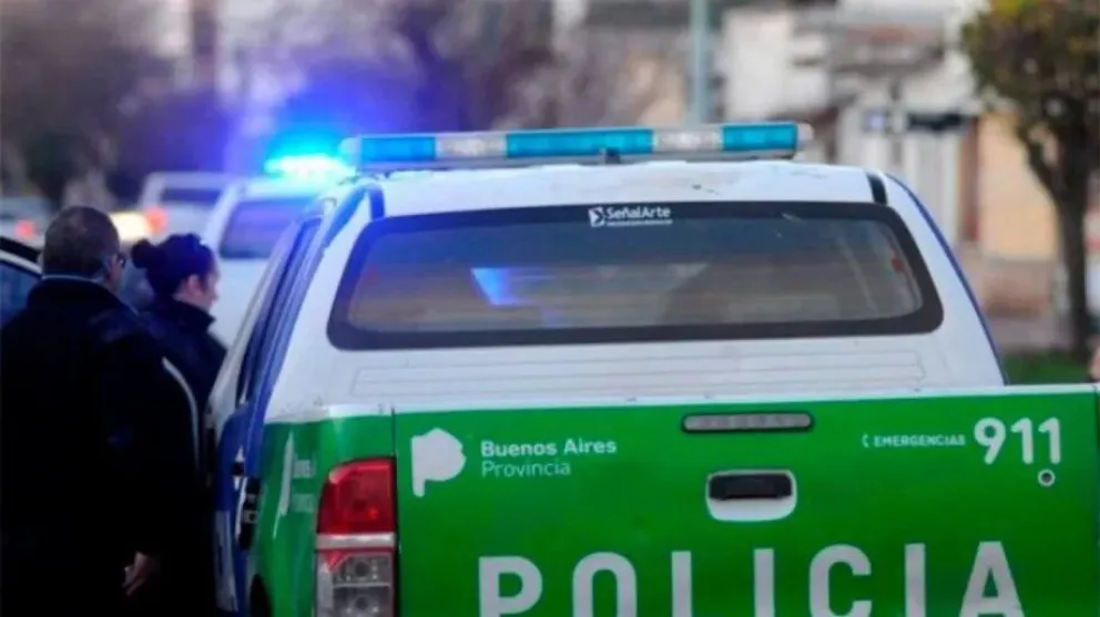 Entraron a robar a una casa y se encontraron con un cadáver en el baño