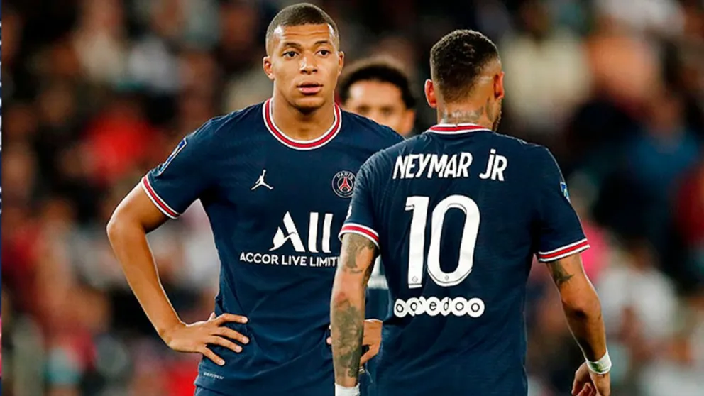 Tras la salida de Lionel Messi, Neymar le da una lección de humildad a Kylian Mbappé