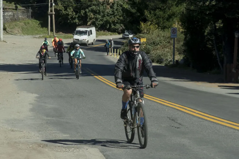 En temporada estival es cuando más personas utilizan bicicletas para recorrer la ciudad. Foto: ilustrativa Marcelo Martínez.