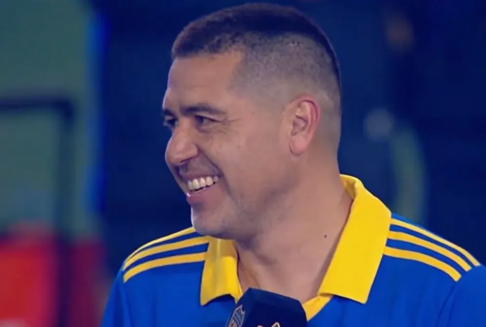 Riquelme está feliz: “yo sin su amor no puedo vivir”