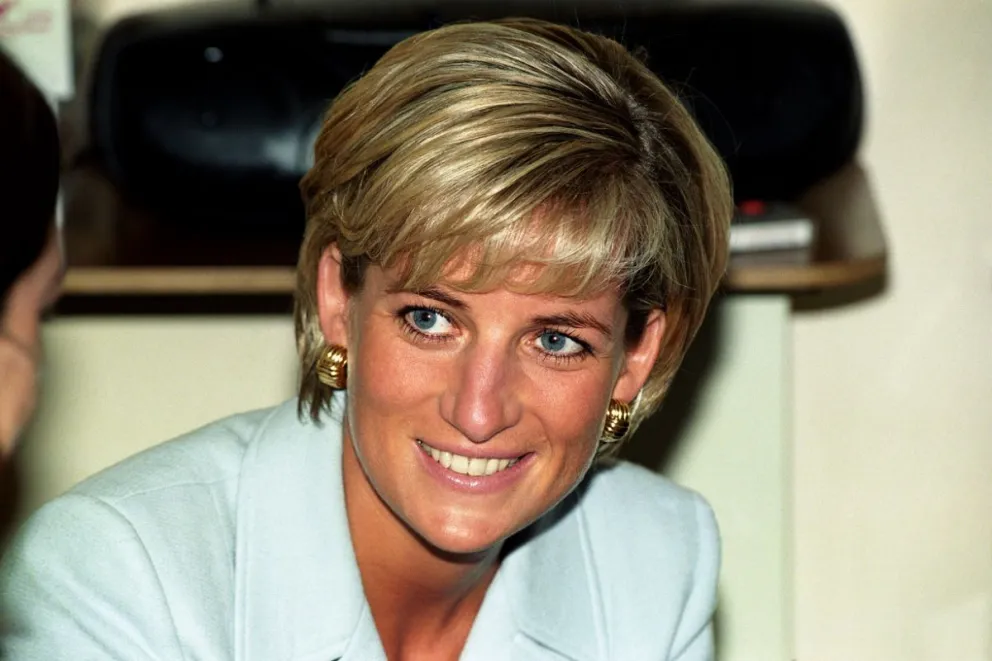 El famoso actor que se atrevió a bailar con la princesa Diana en la Casa Blanca: Carlos III enfurecido