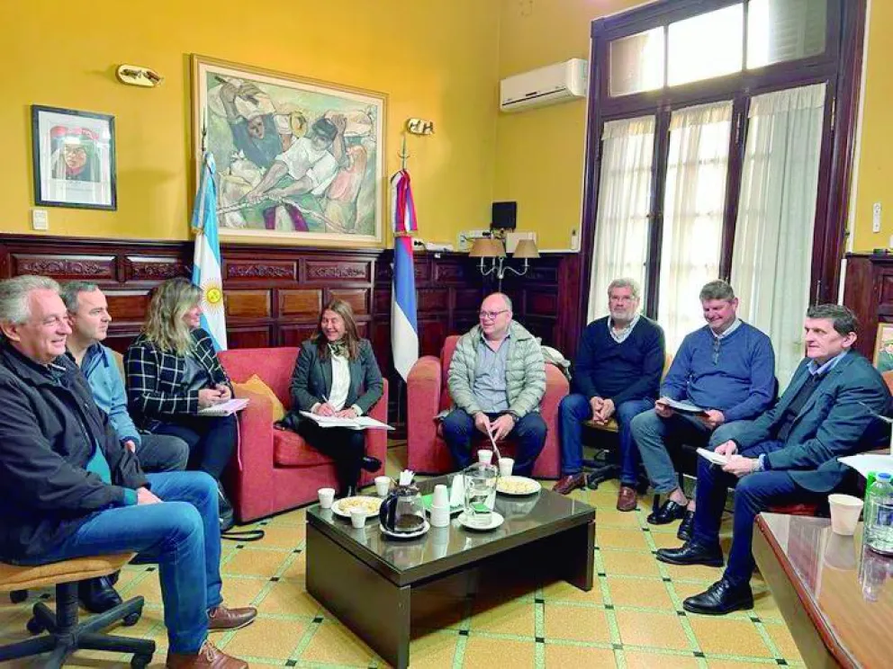 Cooperativas plantearon variaciones en la tarifa eléctrica