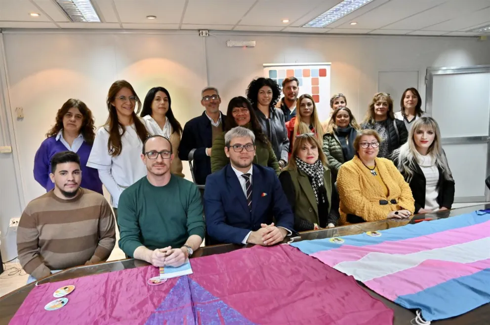 El Gobierno del Chubut anunció la incorporación de 10 personas del colectivo trans al sistema sanitario provincial