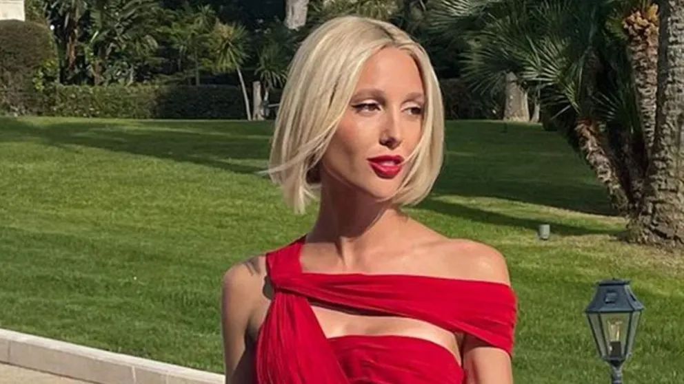 Olympia de Grecia se arriesga al máximo con semitransparencias:  Marie Chantal Miller impactada