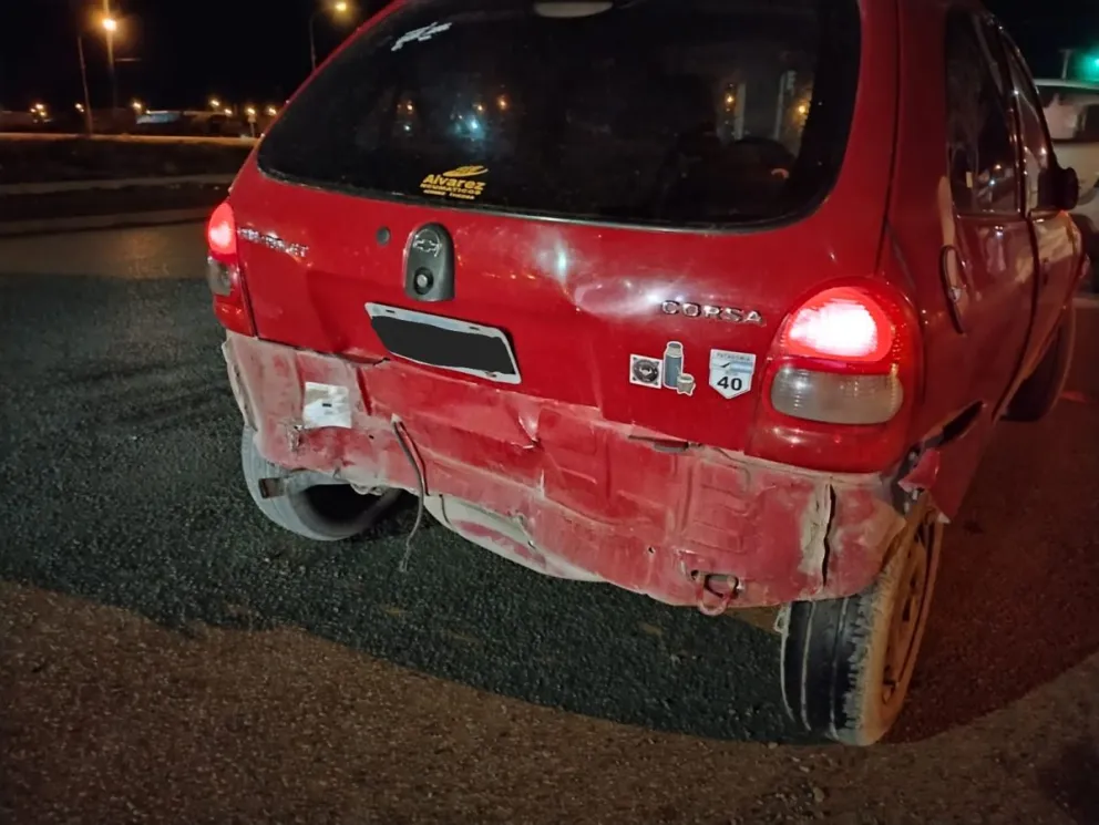 En un impactante triple choque, sólo hubo destrozos de chapas