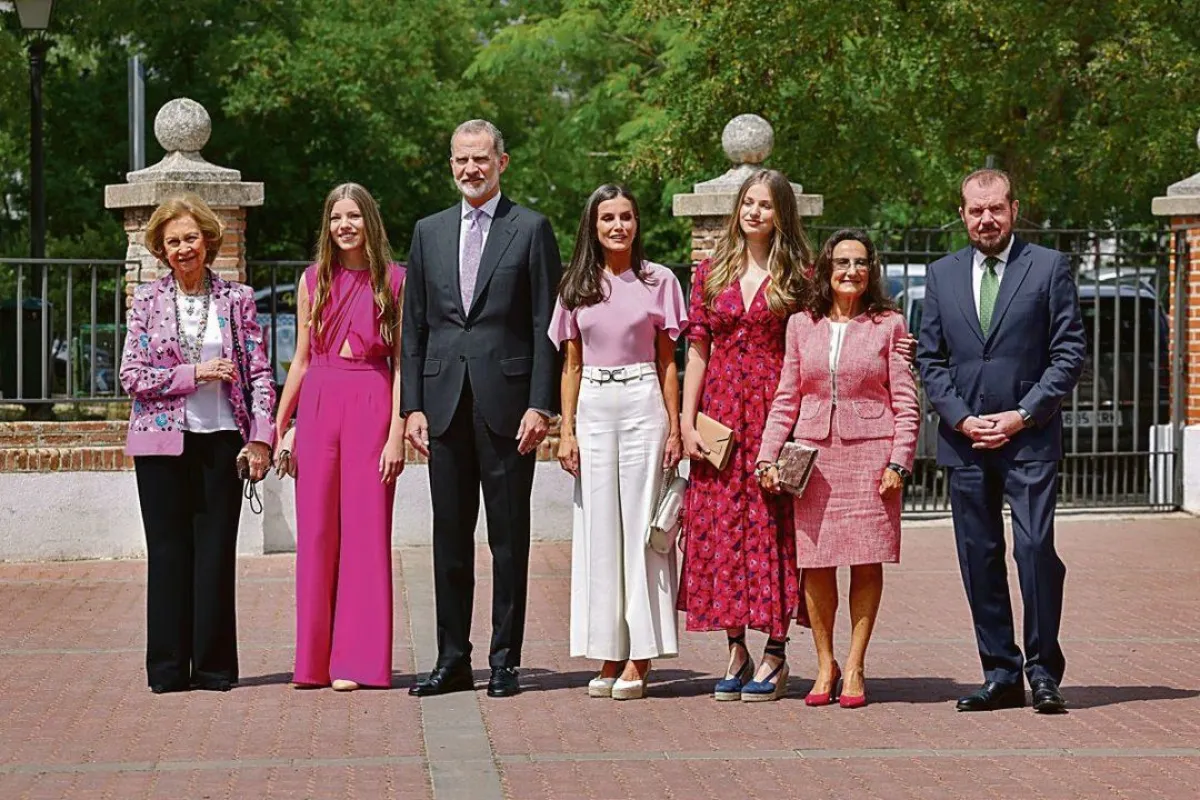 princesa leonor y su familia