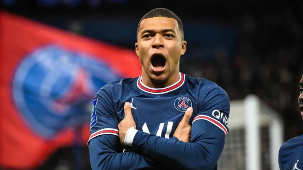 El PSG es tachado por la madre de Kylian Mbappé y esta fue la decisión que tomó: 200 millones en juego 