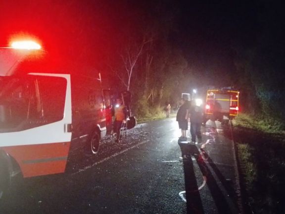 Iguazú: bomberos acudieron a dos siniestros viales en la noche del lunes