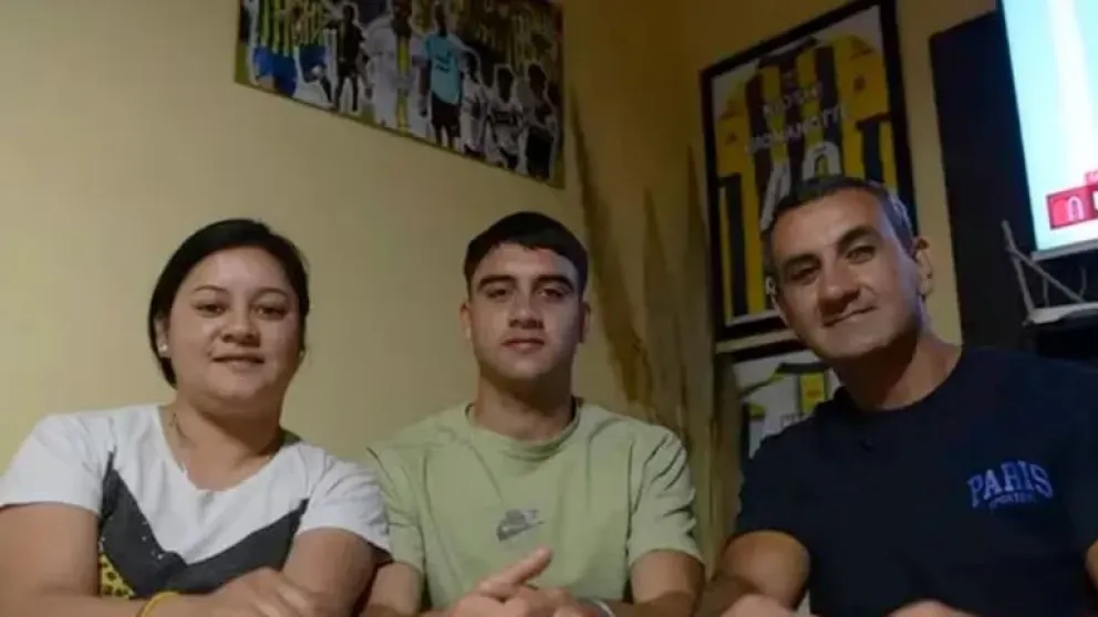 El emotivo momento en el que Facundo Buonanotte les regaló la casa a sus padres