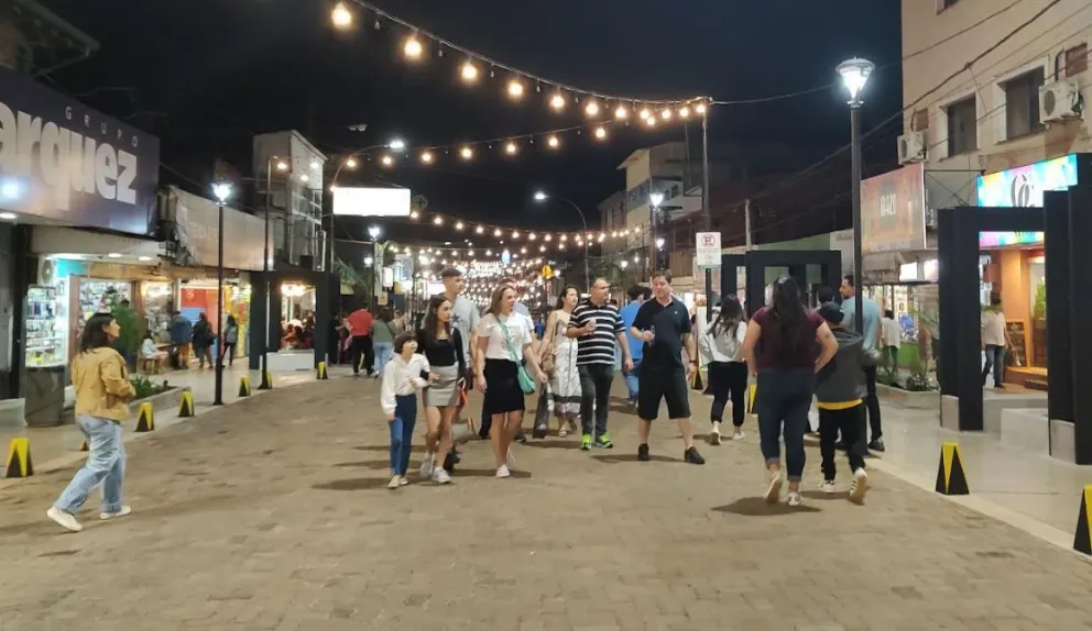 Frentistas se plantaron y exigieron cambios en el funcionamiento de la calle Paseo en Iguazú